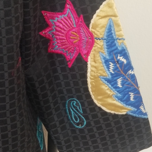 ALEX KU Small Artsy Embroidered Blazer - Picture 9 of 14